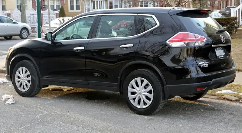 Nissan Rogue - 2
