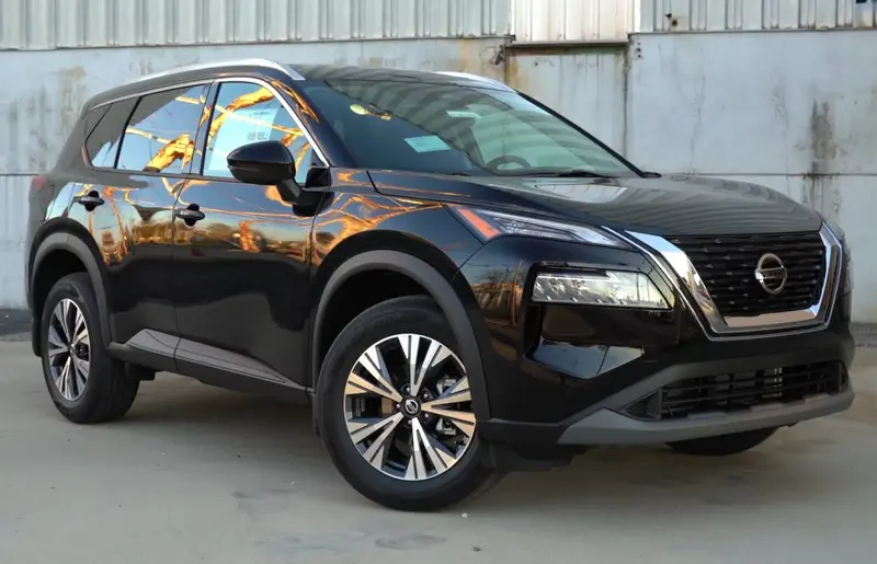 Nissan Rogue - 1