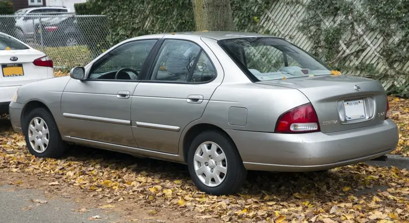 Nissan Sentra - 5