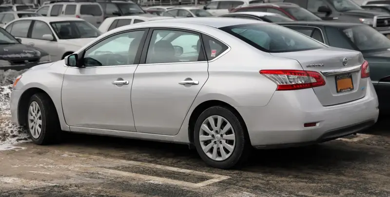 Nissan Sentra - 6
