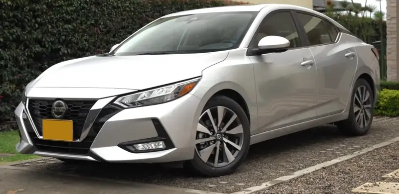 Nissan Sentra - 1