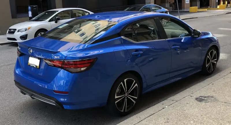 Nissan Sentra - 6