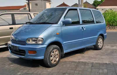 Nissan Serena Serena (C23M)