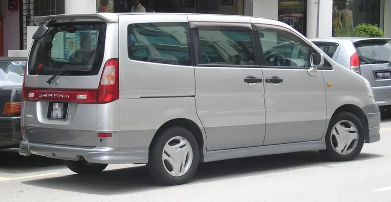 Nissan Serena - 2