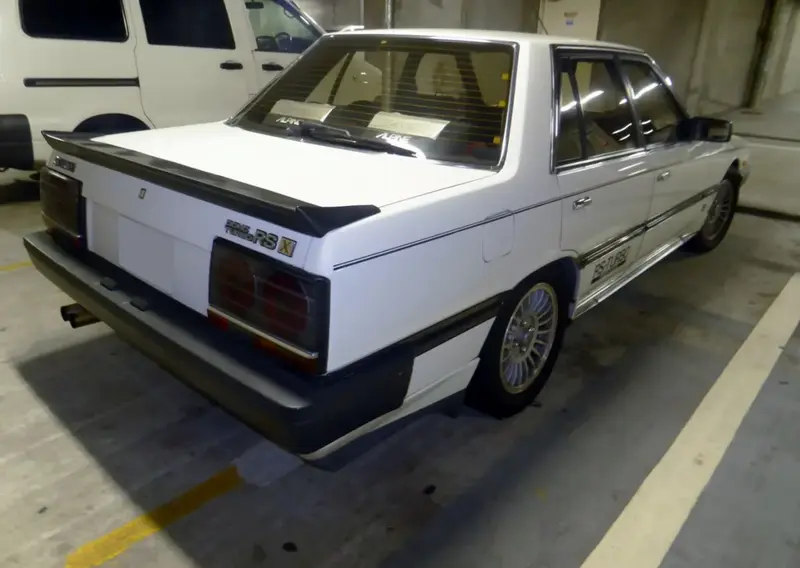 Nissan Skyline - 4