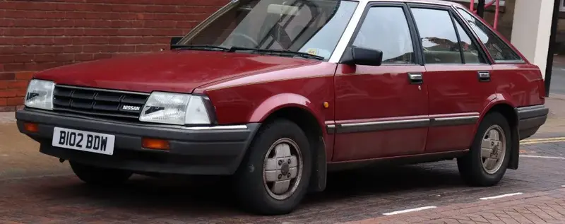 Nissan Stanza Stanza Hatchback (T11)