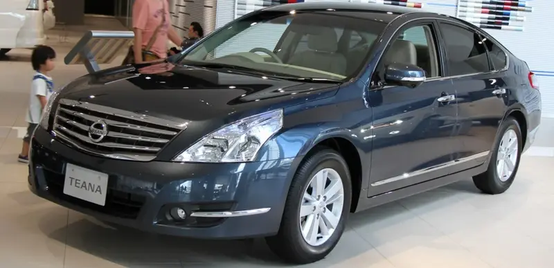 Nissan Teana - 1
