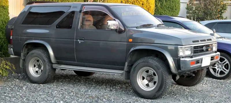 Nissan Terrano - 1