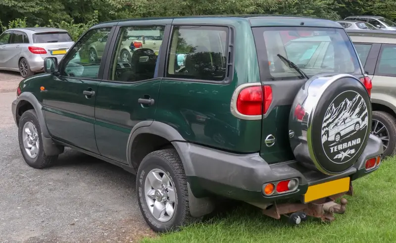 Nissan Terrano - 2