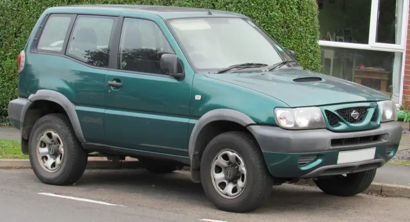 Nissan Terrano - 3