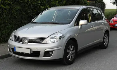 Nissan Tiida Tiida Hatchback
