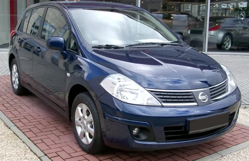 Nissan Tiida - 5