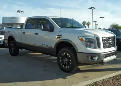 Nissan Titan Titan II XD Crew Cab