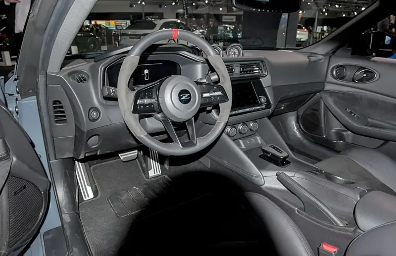 Nissan Z - 6