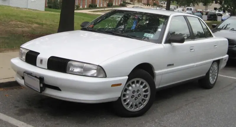 Oldsmobile Achieva - 2