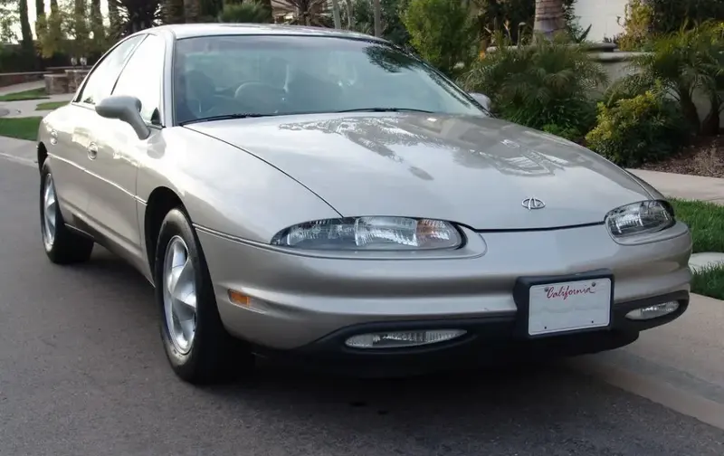 Oldsmobile Aurora Aurora I