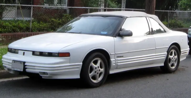 Oldsmobile Cutlass - 2