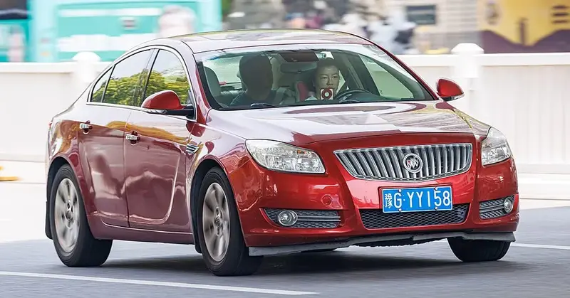 Opel Insignia - 4