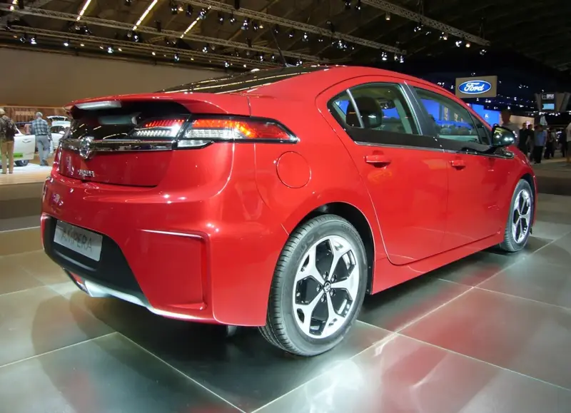 Opel Ampera - 4