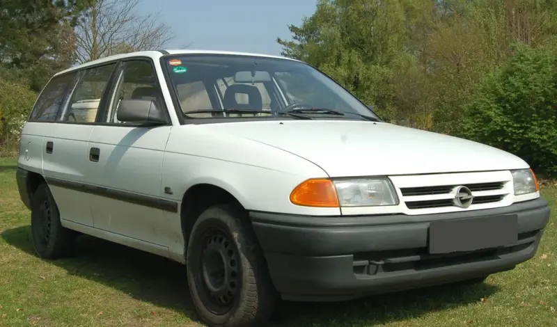 Opel Astra - 2