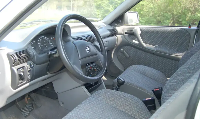 Opel Astra - 4