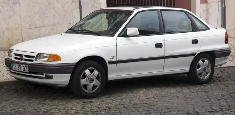 Opel Astra - 2