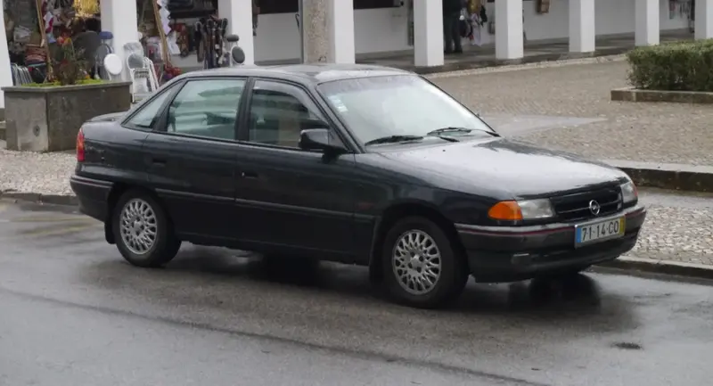 Opel Astra - 4