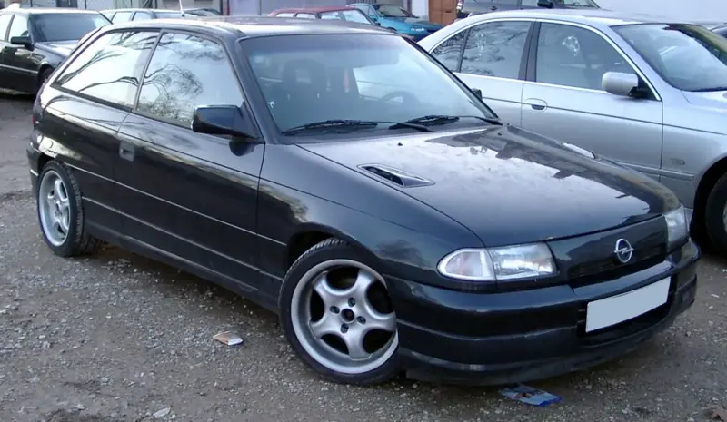 Opel Astra Astra F 1.6i (71 bg) Automatic - görsel 2