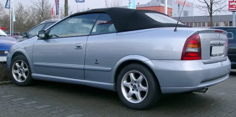 Opel Astra - 2