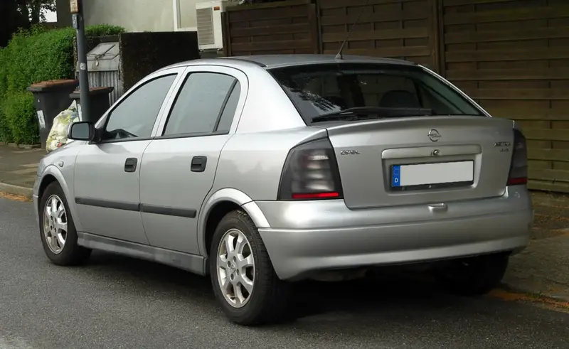 Opel Astra - 4