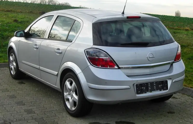 Opel Astra - 4