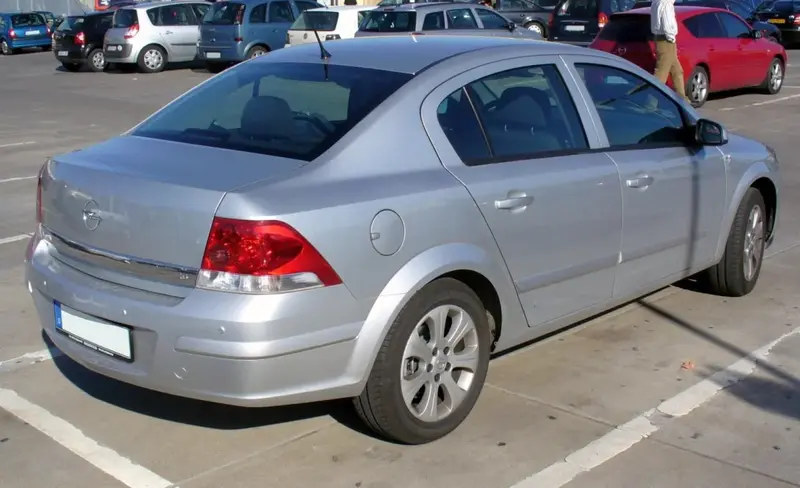 Opel Astra - 2