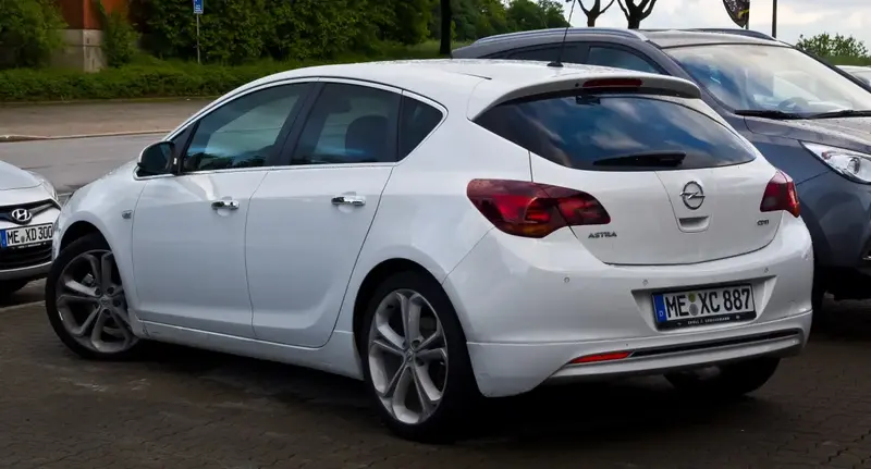 Opel Astra - 4