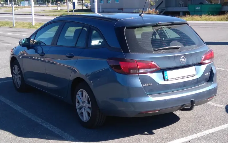 Opel Astra - 2