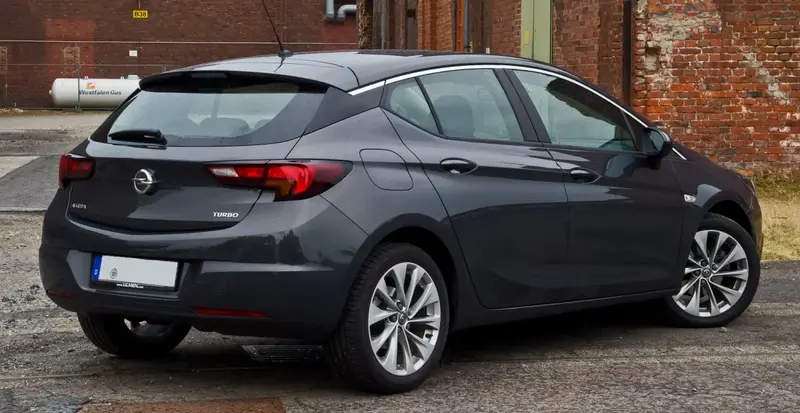 Opel Astra - 2