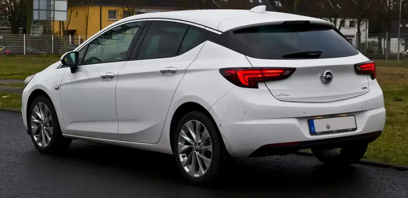 Opel Astra - 4