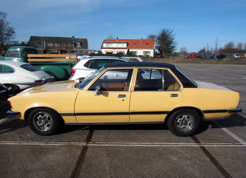 Opel Commodore - 2