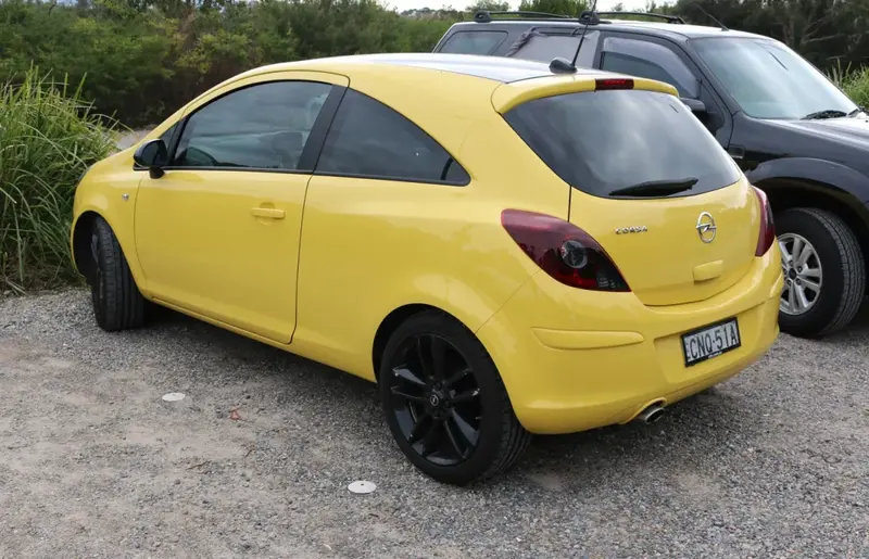 Opel Corsa - 3