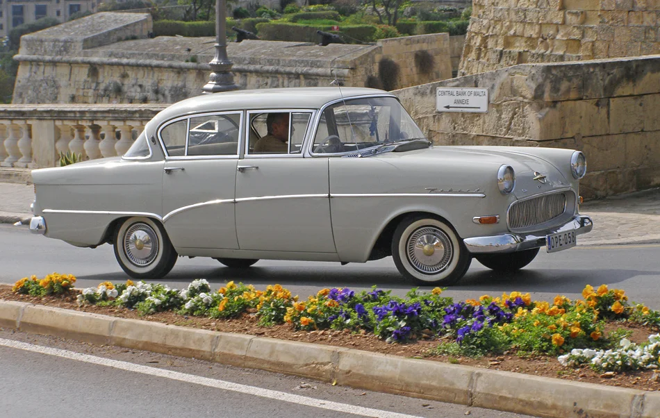 Opel Rekord Rekord P1 (Olympia)