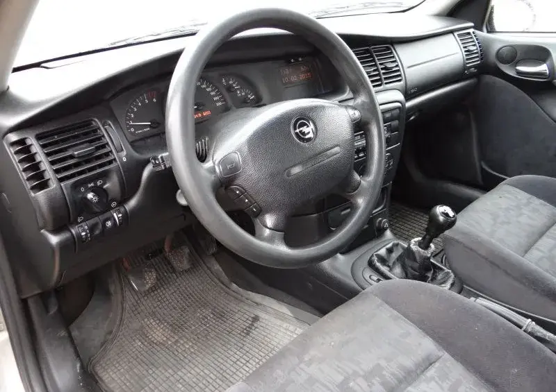 Opel Vectra - 4