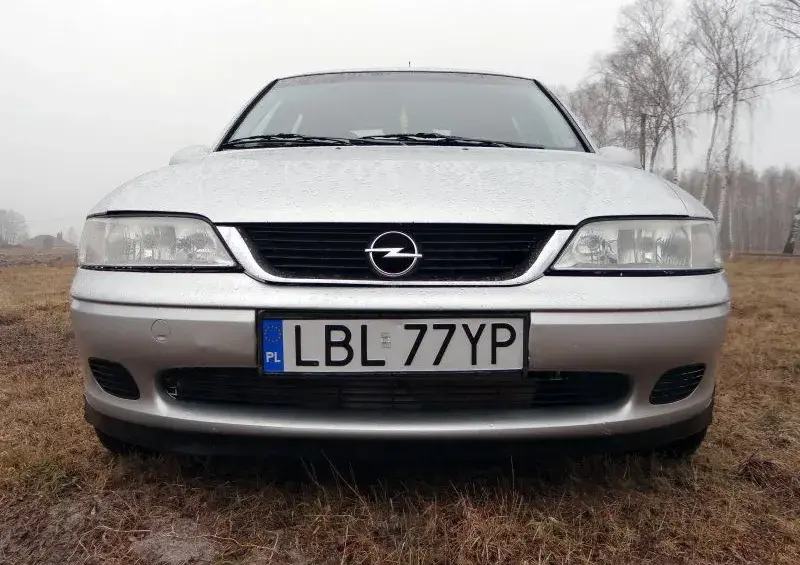Opel Vectra - 2