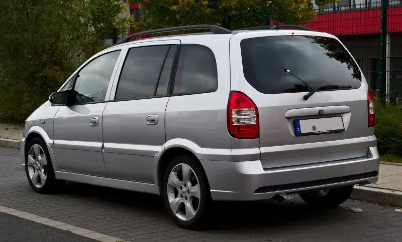 Opel Zafira - 2