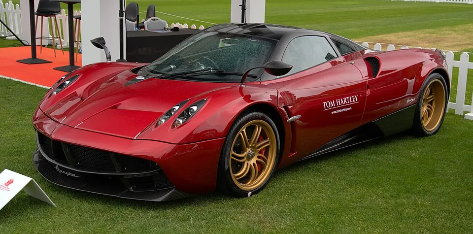 Pagani Huayra Huayra Codalunga Speedster