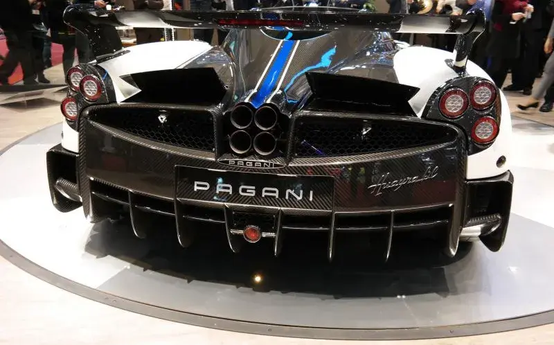 Pagani Huayra - 3