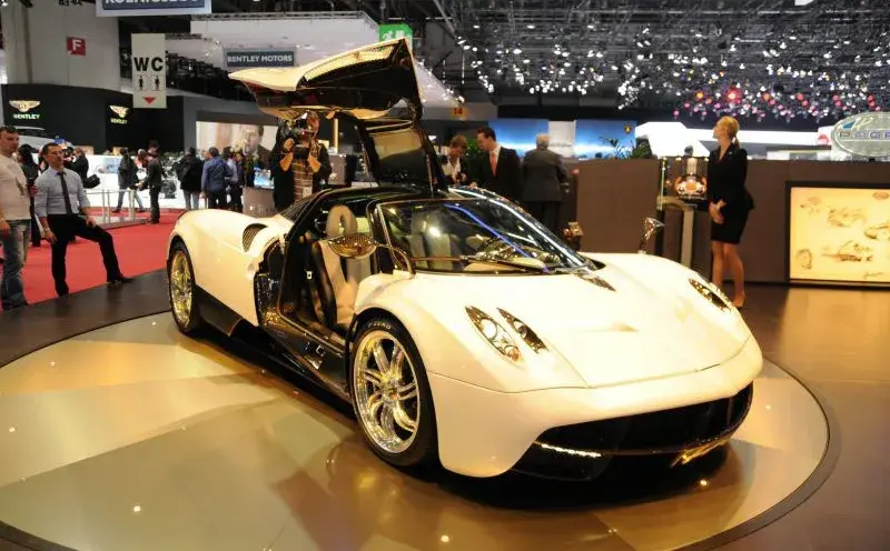 Pagani Huayra Huayra R Evo