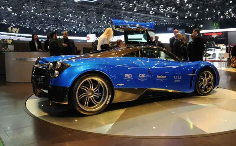 Pagani Huayra - 4