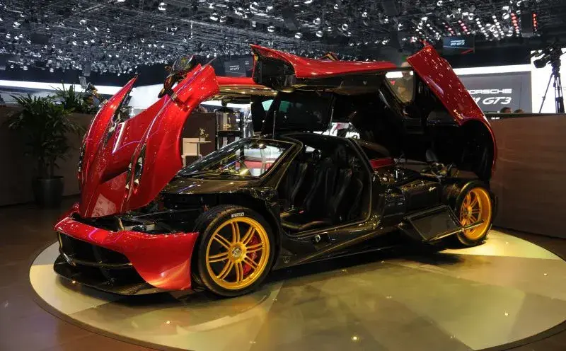Pagani Huayra - 5