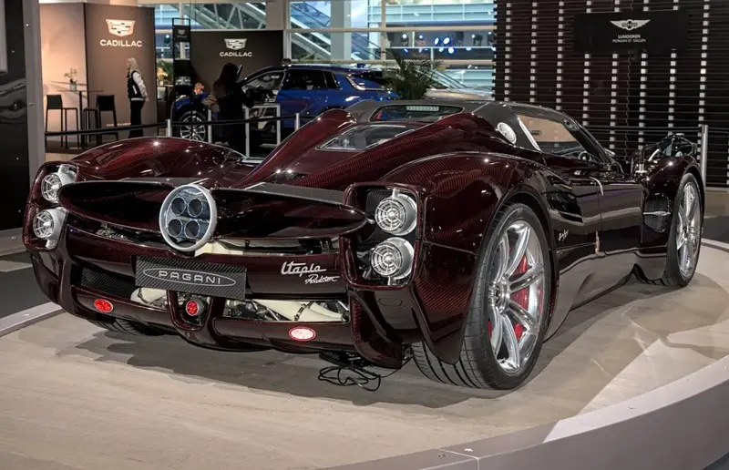 Pagani Utopia - 2