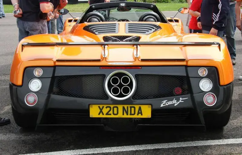 Pagani Zonda - 2