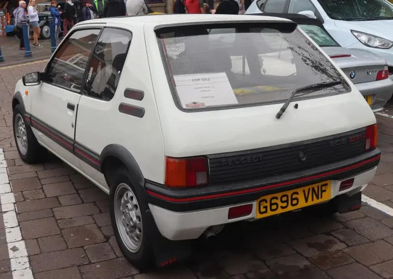 Peugeot 205 - 2